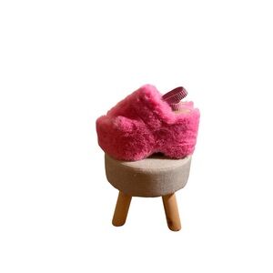 Fashion Nova Pink Fuzzy Platform Slippers